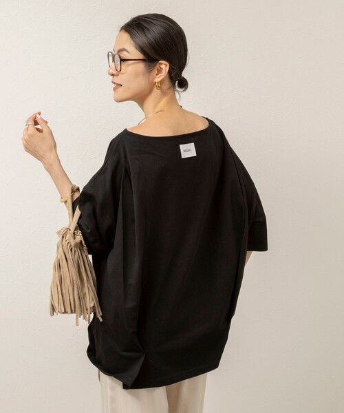 MAQWEL（マクウェル）の「【MAQWEL/マクウェル】ウォッシャブルバックタックオーバーＴ（Tシャツ/カットソー・レディース・ブラック/ブラウン/オフホワイト・FREE）」の2枚目の写真