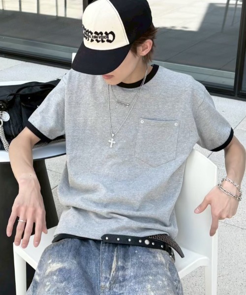 Never mind the XU / Chikashitsu+(ネバーマインド ザ エックスユー / チカシツプラス)の「【nmtc+】Washed Rivet Pocket Crop Slim Fit Tee / 【エヌエムティーシープラス】リベットポケットクロップスリムTシャツ(Tシャツ/カットソー・メンズ・ブラック/グレー・M)」の2枚目の写真