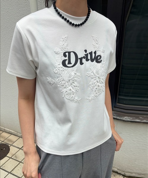 Ameri(アメリ)の「26AW LACE DOCKING CONCEPT TEE(Tシャツ/カットソー・レディース・スミクロ/ブラウン/ホワイト/グリーン・FREE)」の5枚目の写真