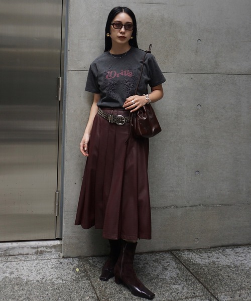 Ameri(アメリ)の「26AW LACE DOCKING CONCEPT TEE(Tシャツ/カットソー・レディース・スミクロ/ブラウン/ホワイト/グリーン・FREE)」の8枚目の写真