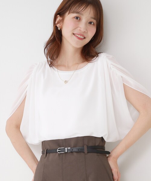 COUP DE CHANCE(クードシャンス)の「【日本製/インナー付き】ギャザースリーブプルオーバー(Tシャツ/カットソー・レディース・ブラック/ライトグレー/ホワイト/ブルー系その他・34/38)」の1枚目の写真