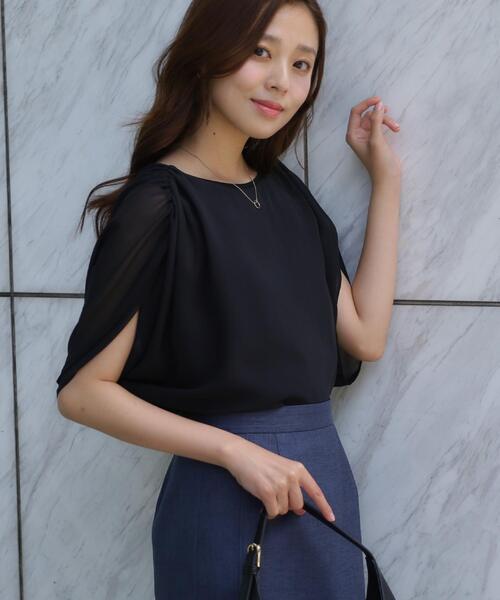 COUP DE CHANCE(クードシャンス)の「【日本製/インナー付き】ギャザースリーブプルオーバー(Tシャツ/カットソー・レディース・ブラック/ライトグレー/ホワイト/ブルー系その他・34/38)」の18枚目の写真