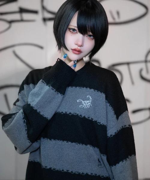 gibous(ギボス)の「gibous/ギボス/scorpion border knit(ニット/セーター・レディース・グレー・F)」の1枚目の写真
