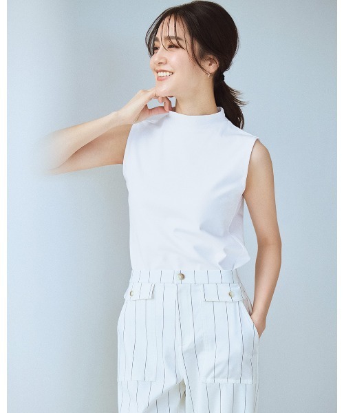 DoCLASSE( ドゥクラッセ)の「ハイネック/ノースリーブ・DoT(Tシャツ/カットソー・レディース・ダークネイビー/ブラック/チャコール/ホワイト/ライトグレー・L/M/LL/3L/S)」の1枚目の写真