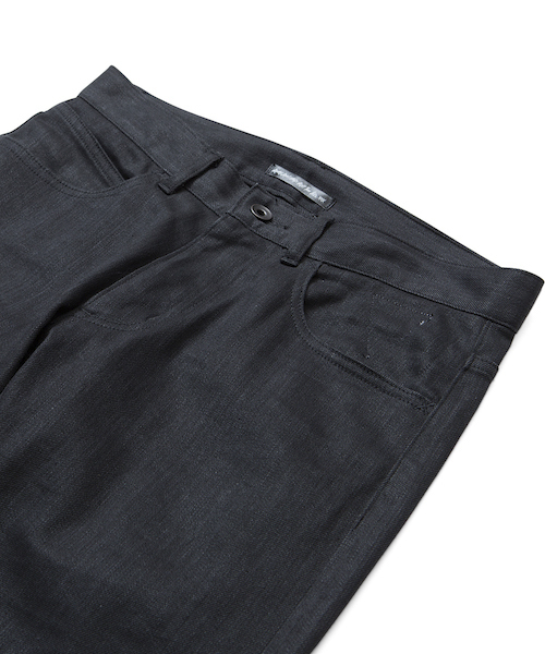 CHORD NUMBER EIGHT(コードナンバーエイト)の「NIKKI DENIM PANTS(デニムパンツ・メンズ・ブラック/インディゴブルー・MEDIUM/SMALL/LARGE)」の6枚目の写真