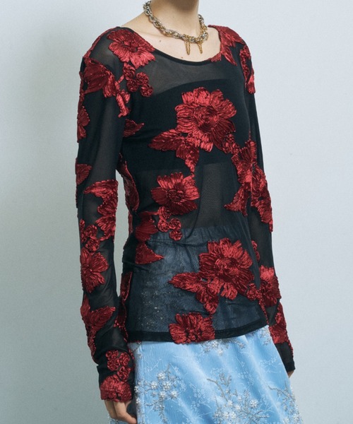 yae（ヤエ）の「Flower embroidery sheer top / フラワーエンブロイダリートップ（Tシャツ/カットソー・レディース・ベージュ/レッド・FREE）」の8枚目の写真
