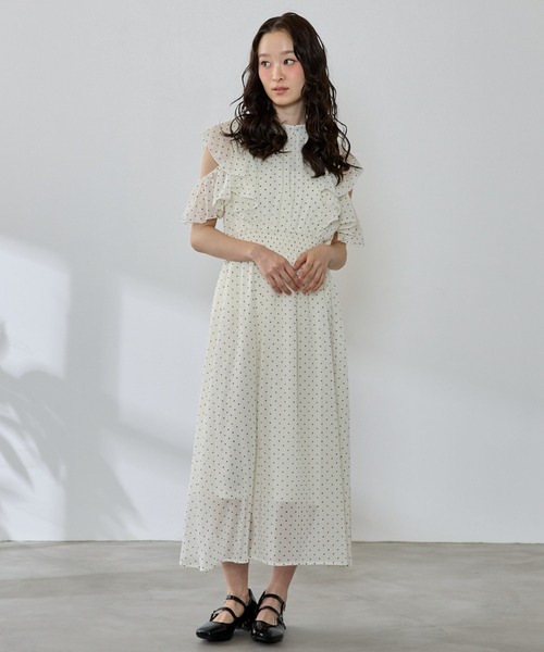 P.V.T(ピーブイティー)の「バックリボンドットシフォンワンピース(ワンピース・レディース・ホワイト/ブラック・M)」の8枚目の写真