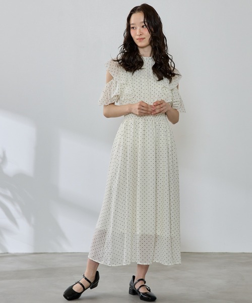 P.V.T(ピーブイティー)の「バックリボンドットシフォンワンピース(ワンピース・レディース・ホワイト/ブラック・M)」の9枚目の写真