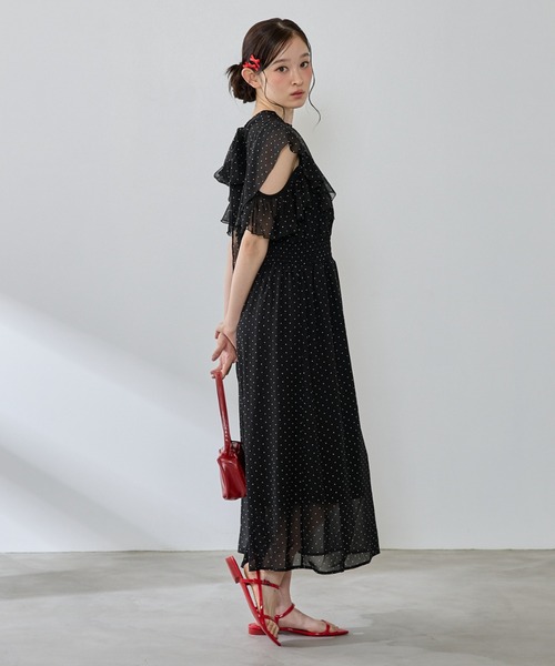 P.V.T(ピーブイティー)の「バックリボンドットシフォンワンピース(ワンピース・レディース・ホワイト/ブラック・M)」の12枚目の写真