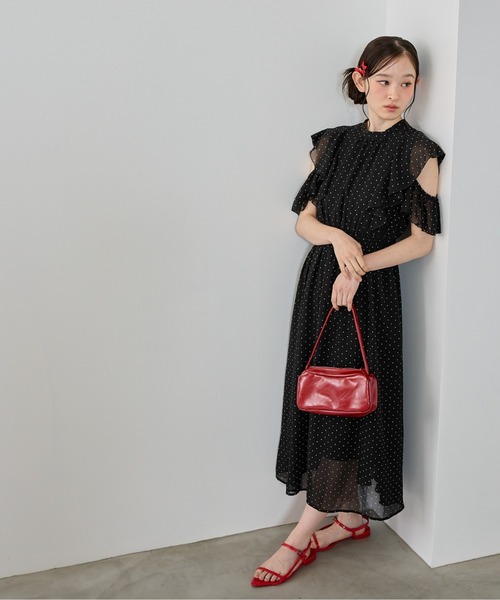 P.V.T(ピーブイティー)の「バックリボンドットシフォンワンピース(ワンピース・レディース・ホワイト/ブラック・M)」の16枚目の写真