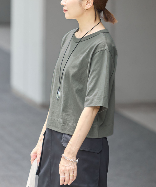 IENA（イエナ）の「《追加》クロップドTシャツ（Tシャツ/カットソー・レディース・ライトグレー/ホワイト/ピンク/ブラック・FREE）」の3枚目の写真
