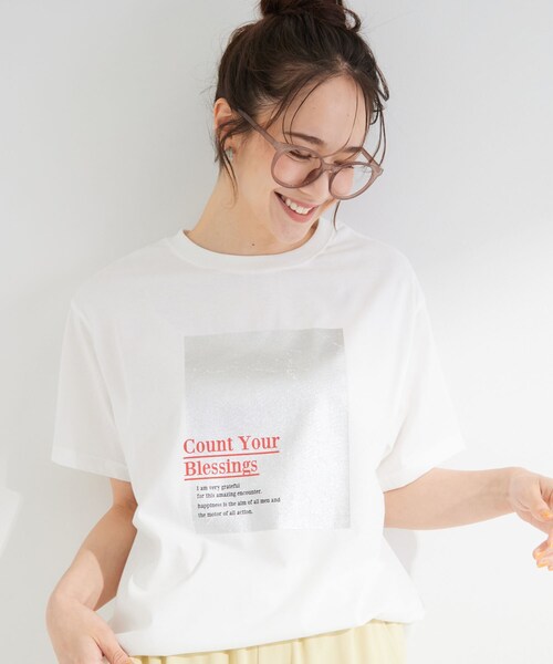 SHOO・LA・RUE(シューラルー)の「【ひんやり/S-LL】選べる4柄 デイリー使いにぴったりな 大人の頼れるTシャツ(Tシャツ/カットソー・レディース・チャコール/イエロー系その他/ホワイト系4/ホワイト系1/ブラウン系その他2/ホワイト・03/02/01/04)」の2枚目の写真