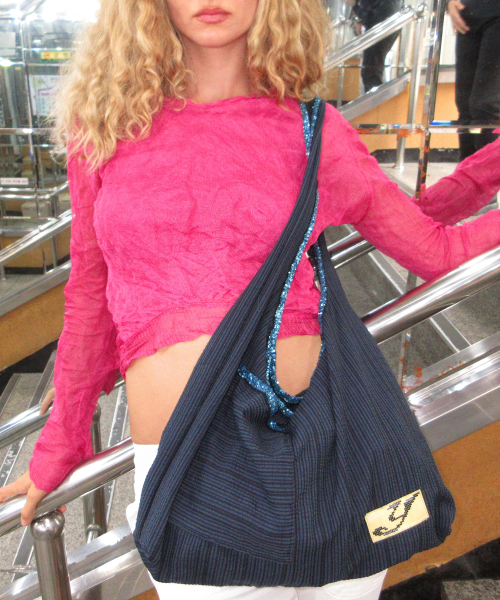 YEOMIMの「glitter bag (navy stripe)(ショルダーバッグ・レディース・その他・FREE)」の1枚目の写真