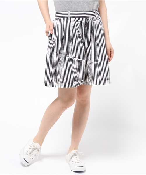 BEAMS BOY（ビームスボーイ）の「BEAMS BOY / ヒッコリー プリーツ ショーツ（その他パンツ・レディース・ブルー/ネイビー・ONE SIZE）」の2枚目の写真