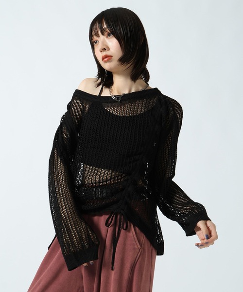 PAGEBOY(ページボーイ)の「ドロストメッシュニットプルオーバー(ニット/セーター・レディース・オフホワイト/ブラック・FREE)」の16枚目の写真