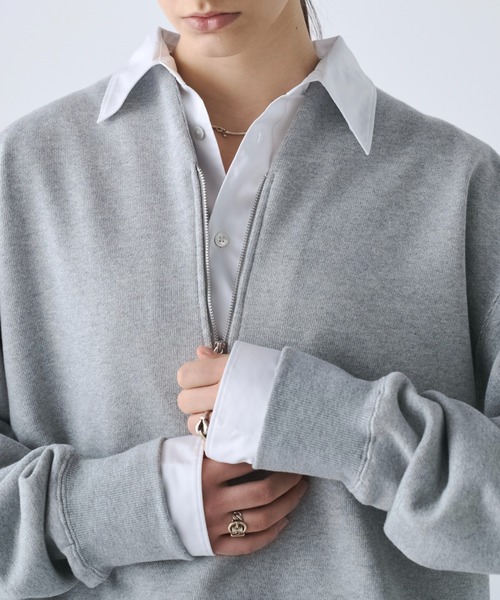 soerte(ソエルテ)の「Heavy Weight Nuance Half Zip Sweatshirt / ヘビーウェイトニュアンスハーフジップスウェット(スウェット・メンズ・グレー/ブルー/マスタード/ブラック・3/2/1)」の6枚目の写真
