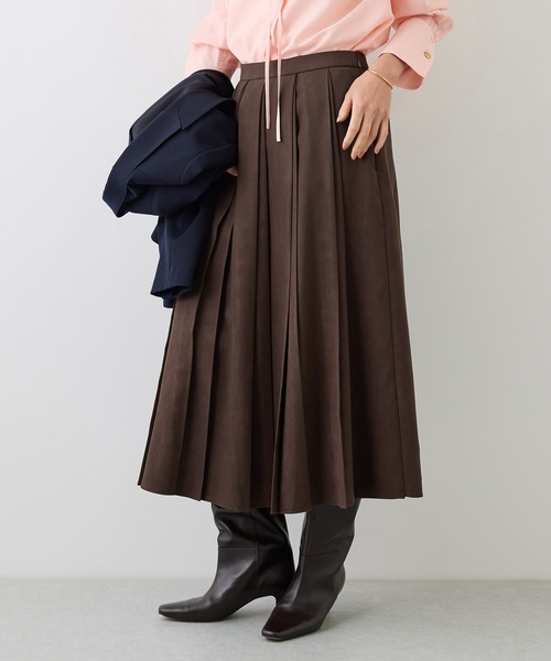 ROPE'（ロペ）の「シンセティックスエードライクプリーツスカート/防シワ・吸水速乾・UVカット(紫外線防止)・イージーケア（スカート・レディース・ダークブラウン/ブラック/キャメル・36/40/38）」の12枚目の写真