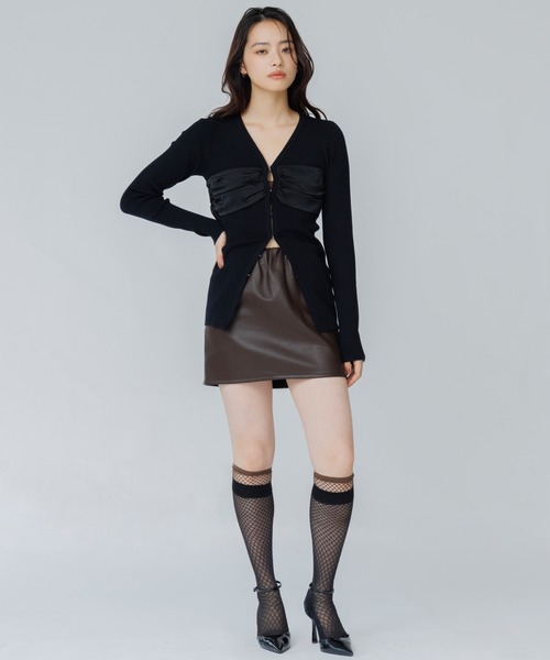 SENEE(セニー)の「tuck volume mini skirt(タックボリュームミニスカート)(スカート・レディース・ブラウン/ブラック・SMALL/MEDIUM)」の19枚目の写真