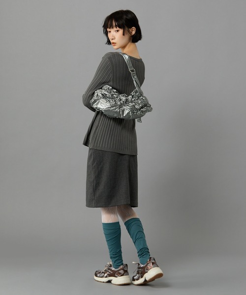 Casselini（キャセリーニ）の「Casselini(キャセリーニ)シャーリングショルダーバッグ（ショルダーバッグ・レディース・ブラック/シルバー・FREE）」の7枚目の写真