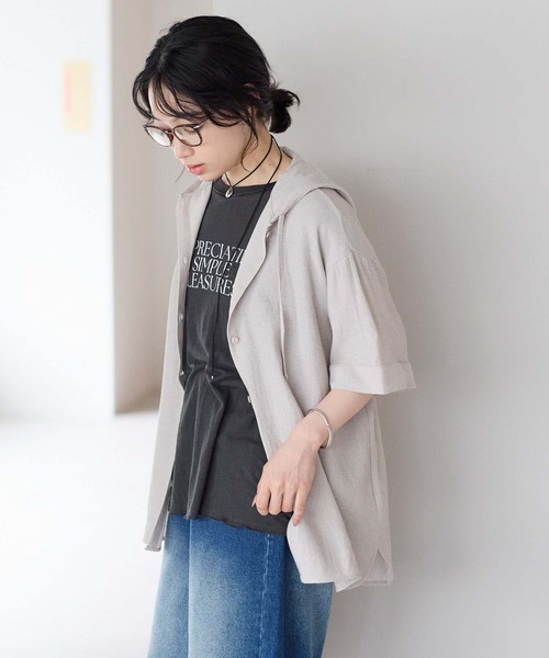 HEART MARKET（ハートマーケット）の「【接触冷感×吸水速乾】さらさらスラブフードシャツ半袖（シャツ/ブラウス・レディース・ダークブラウン/チャコール/ブラック/ナチュラル・FREE）」の14枚目の写真