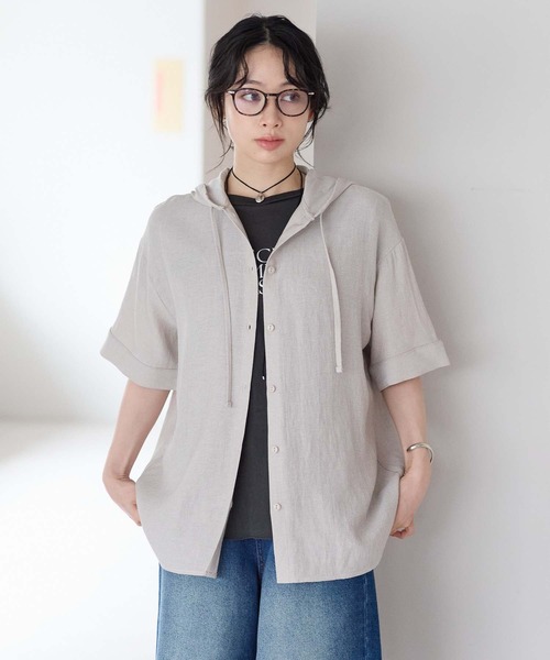 HEART MARKET（ハートマーケット）の「【接触冷感×吸水速乾】さらさらスラブフードシャツ半袖（シャツ/ブラウス・レディース・ダークブラウン/チャコール/ブラック/ナチュラル・FREE）」の15枚目の写真