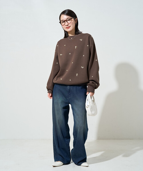 FREAK'S STORE(フリークスストア)の「限定展開 小花 刺繍 裏起毛 スウェット プルオーバー(Tシャツ/カットソー・レディース・ブラウン/ネイビー/ブラック/ライトグレー・フリ-)」の11枚目の写真