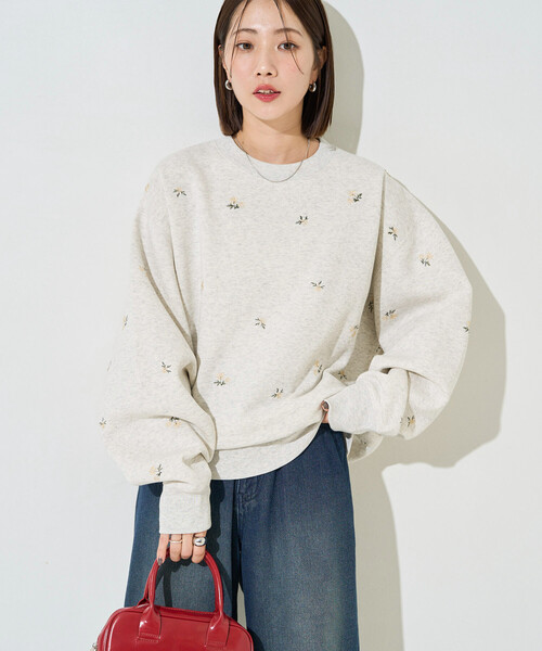 FREAK'S STORE(フリークスストア)の「限定展開 小花 刺繍 裏起毛 スウェット プルオーバー(Tシャツ/カットソー・レディース・ブラウン/ネイビー/ブラック/ライトグレー・フリ-)」の15枚目の写真