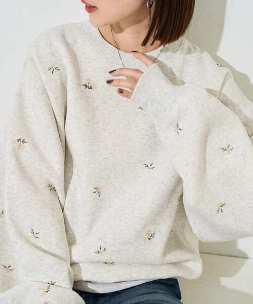 FREAK'S STORE(フリークスストア)の「限定展開 小花 刺繍 裏起毛 スウェット プルオーバー(Tシャツ/カットソー・レディース・ブラウン/ネイビー/ブラック/ライトグレー・フリ-)」の20枚目の写真