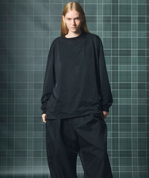 MAISON SPECIAL(メゾンスペシャル)の「《UNISEX》フィブリルキュプラプライムオーバーロングスリーブTシャツ/Fibrillated Cupro Prime-Over Long-sleeved T-shirt【MAISON SPECIAL/メゾンスペシャル】(Tシャツ/カットソー・メンズ・ブラック/ネイビー・1/2/0)」の5枚目の写真