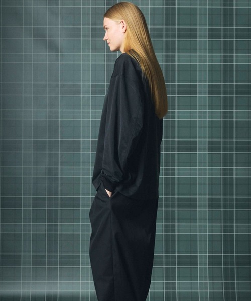 MAISON SPECIAL(メゾンスペシャル)の「《UNISEX》フィブリルキュプラプライムオーバーロングスリーブTシャツ/Fibrillated Cupro Prime-Over Long-sleeved T-shirt【MAISON SPECIAL/メゾンスペシャル】(Tシャツ/カットソー・メンズ・ブラック/ネイビー・1/2/0)」の6枚目の写真