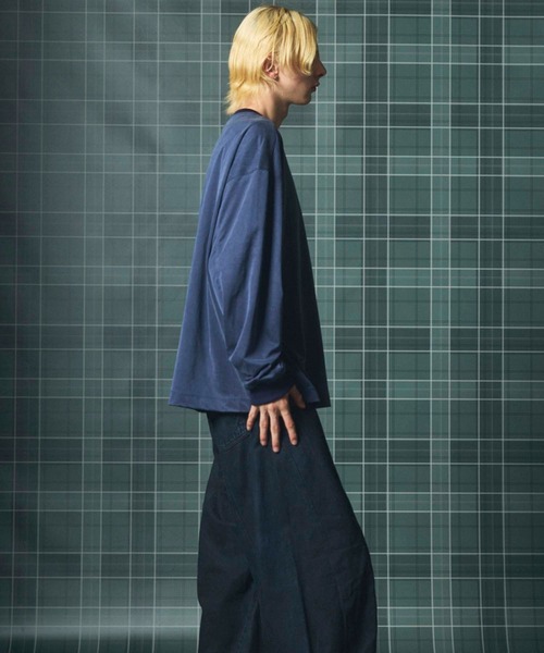MAISON SPECIAL(メゾンスペシャル)の「《UNISEX》フィブリルキュプラプライムオーバーロングスリーブTシャツ/Fibrillated Cupro Prime-Over Long-sleeved T-shirt【MAISON SPECIAL/メゾンスペシャル】(Tシャツ/カットソー・メンズ・ブラック/ネイビー・1/2/0)」の9枚目の写真