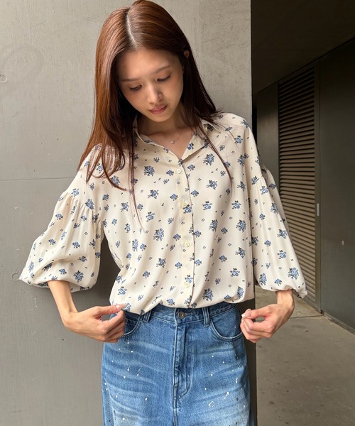 LE CIEL BLEU(ルシェルブルー)の「フローラルダブルボタンブラウス / Floral Double Button Blouse(シャツ/ブラウス・レディース・ブラック/ホワイト・36)」の3枚目の写真