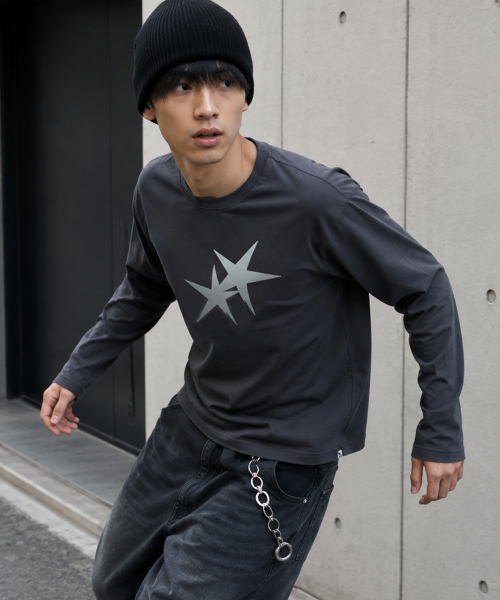 GRAVER ORDINARY（グレイバーオーディナリー）の「[ODNR UNISEックス]ツインズスター ロングスリーブ長袖Tシャツ_3カラー（Tシャツ/カットソー・レディース・ブラック/ホワイト/チャコール・MEDIUM/LARGE）」の5枚目の写真