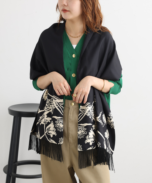 journal standard L'essage(ジャーナルスタンダードレサージュ)の「AENEIS/エネス Nostalgia FLowers Fringed Silk Scarf スカーフ(バンダナ/スカーフ・レディース・ブラック・FREE)」の1枚目の写真