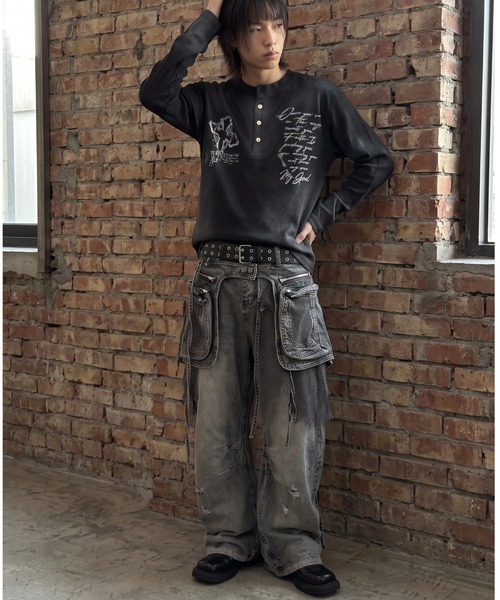A'gem(エージェム)の「A'GEM/9 × .kom 『A'gem/エージェム』GRAFFITI HENLEY WAFFLE LONG SLEEVE TEE / グラフィティヘンリーワッフル長袖Tシャツ(Tシャツ/カットソー・メンズ・ブラック/アイボリー・FREE)」の7枚目の写真