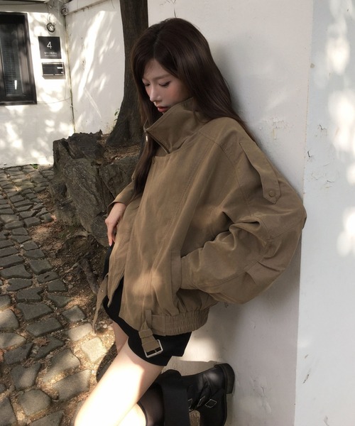modimood（モディムード）の「MOMU フェイクレザーオーバーハイネックバックルジャケット（ライダースジャケット・レディース・ブラウン/ブラック/ベージュ・FREE）」の20枚目の写真