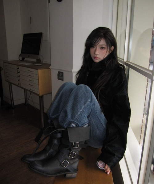 modimood（モディムード）の「MOMU フェイクレザーオーバーハイネックバックルジャケット（ライダースジャケット・レディース・ブラウン/ブラック/ベージュ・FREE）」の8枚目の写真