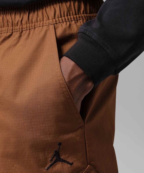 JORDAN BRAND（ジョーダンブランド）の「ジョーダン フライト メンズ ユーティリティ パンツ / Jordan Flight Men's Utility Pants HV0530-281 Light British Tan（カーゴパンツ・メンズ・ライトブラウン・L/XL/S/M）」の7枚目の写真