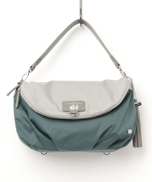 LA BAGAGERIE(ラバガジェリー)の「ウォータープルーフナイロン リュック&ショルダー3wayバッグ(バックパック/リュック・レディース・ネイビー/ブラック/サックスブルー/ベージュ/チャコールグレー/ワインレッド/ダークグレー/カーキ/グリーン/ダークグリーン/グレイッシュベージュ・FREE)」の8枚目の写真