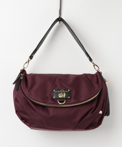 LA BAGAGERIE(ラバガジェリー)の「ウォータープルーフナイロン リュック&ショルダー3wayバッグ(バックパック/リュック・レディース・ネイビー/ブラック/サックスブルー/ベージュ/チャコールグレー/ワインレッド/ダークグレー/カーキ/グリーン/ダークグリーン/グレイッシュベージュ・FREE)」の11枚目の写真