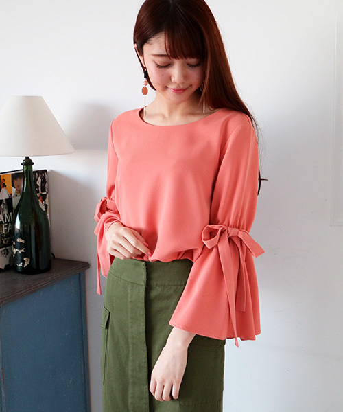 N.（N. Natural Beauty Basic）（エヌエヌナチュラルビューティーベーシック）の「2WAYリボンフレアスリーブブラウス（シャツ/ブラウス・レディース・ブルー/ホワイト/ピンク/ベージュ・MEDIUM）」の4枚目の写真