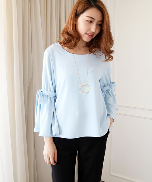 N.（N. Natural Beauty Basic）（エヌエヌナチュラルビューティーベーシック）の「2WAYリボンフレアスリーブブラウス（シャツ/ブラウス・レディース・ブルー/ホワイト/ピンク/ベージュ・MEDIUM）」の3枚目の写真