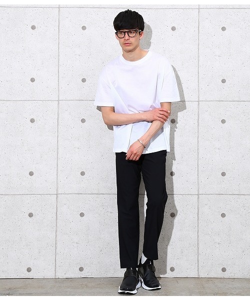 ADAM ET ROPE'(アダムエロペ)の「SOLID ALBERTO【ONLY T】(Tシャツ/カットソー・メンズ・ダークブラウン/ブラック/ネイビー/ホワイト・M/S/L)」の6枚目の写真