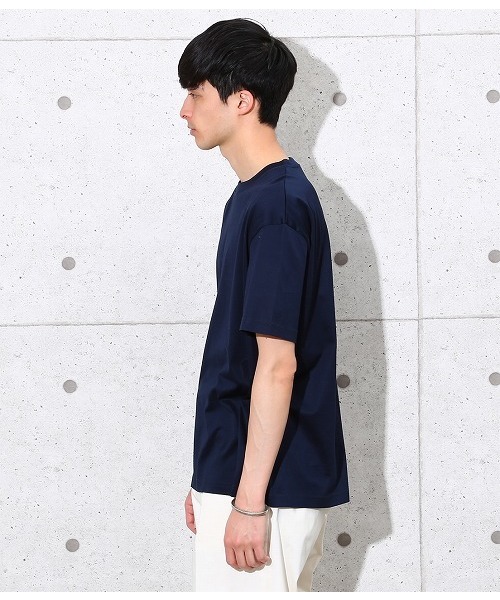 ADAM ET ROPE'(アダムエロペ)の「SOLID ALBERTO【ONLY T】(Tシャツ/カットソー・メンズ・ダークブラウン/ブラック/ネイビー/ホワイト・M/S/L)」の8枚目の写真