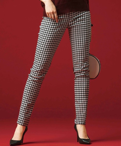 GeeRA（ジーラ）の「美脚シルエットストレッチスキニーパンツ（その他パンツ・レディース・ホワイト/ホワイト系その他2/ホワイト系その他/ブラック系その他2/レッド/ブラック系その他/ブラック/カーキ/ブルー/その他1/ブラック系その他4/ベージュ/ドット/ブルー系その他/ネイビー/グリーン/パープル/ブラック系その他3・SMALL/X-LARGE/LARGE/MEDIUM/XX-LARGE/XXX-LARGE/XXXX-LARGE）」の17枚目の写真