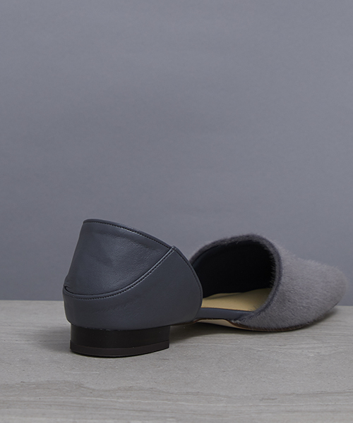 STUDIOUS（ステュディオス）の「【STUDIOUS】シフォンカーフブロッキングフラットシューズ（パンプス・レディース・グレー/ブラック・LARGE/MEDIUM/SMALL）」の7枚目の写真