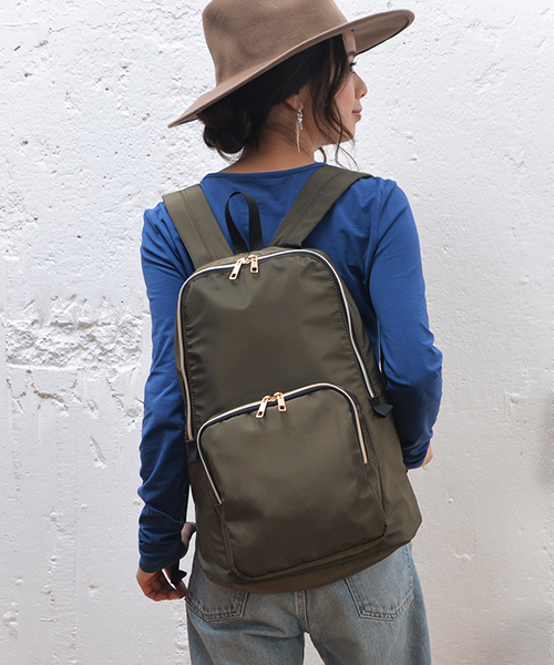 Rename（リネーム）の「Rename ゴールド ファスナー ナイロン デイバッグ リュックサック バックパック（バックパック/リュック・レディース・ブラック/ベージュ/カーキ/ネイビー/モカ/グレイッシュベージュ・FREE）」の5枚目の写真