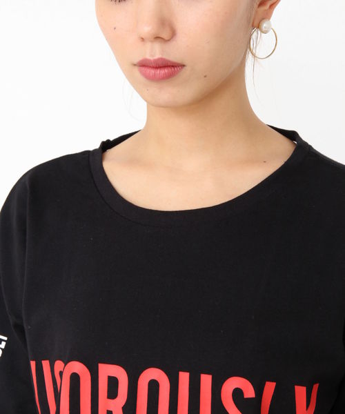 ENVYM（アンビー）の「バッククロスデザインＴ－ＳＨ                        （Tシャツ/カットソー・レディース・ホワイト/ブラック・FREE）」の4枚目の写真