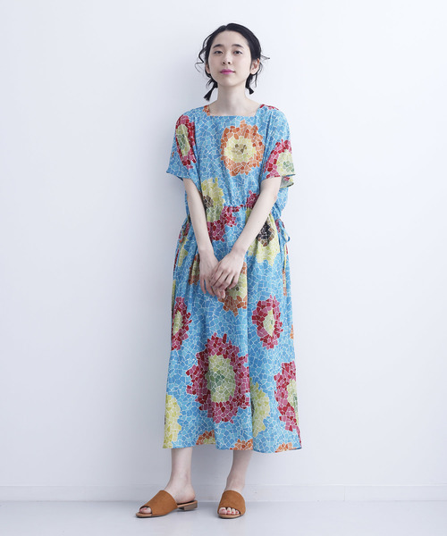 MERLOT（メルロー）の「ちぎり絵ひまわり柄ワンピース7538（ワンピース