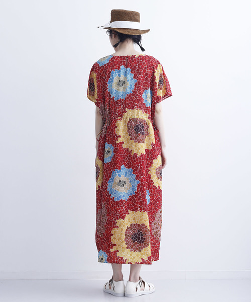 MERLOT（メルロー）の「ちぎり絵ひまわり柄ワンピース7538（ワンピース